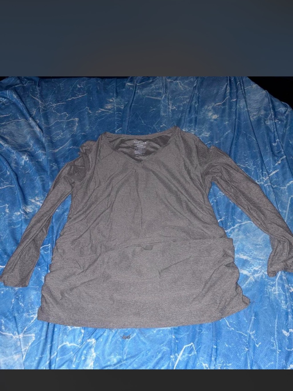 Womens Long Sleeve V-Neck Tunic Top - Gray